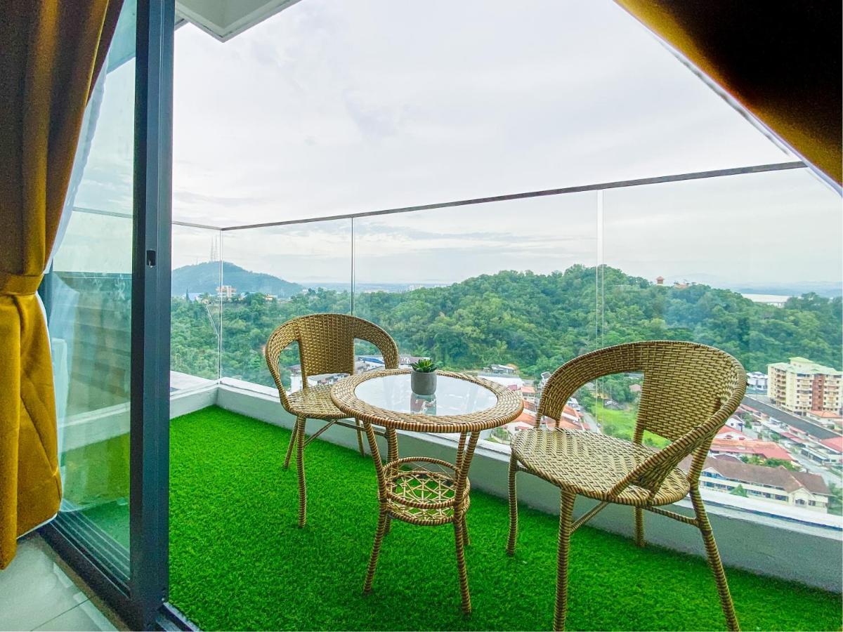 Tamu Place 3-Bedroom Serviced Apartment With Pool Kuala Terengganu Ngoại thất bức ảnh